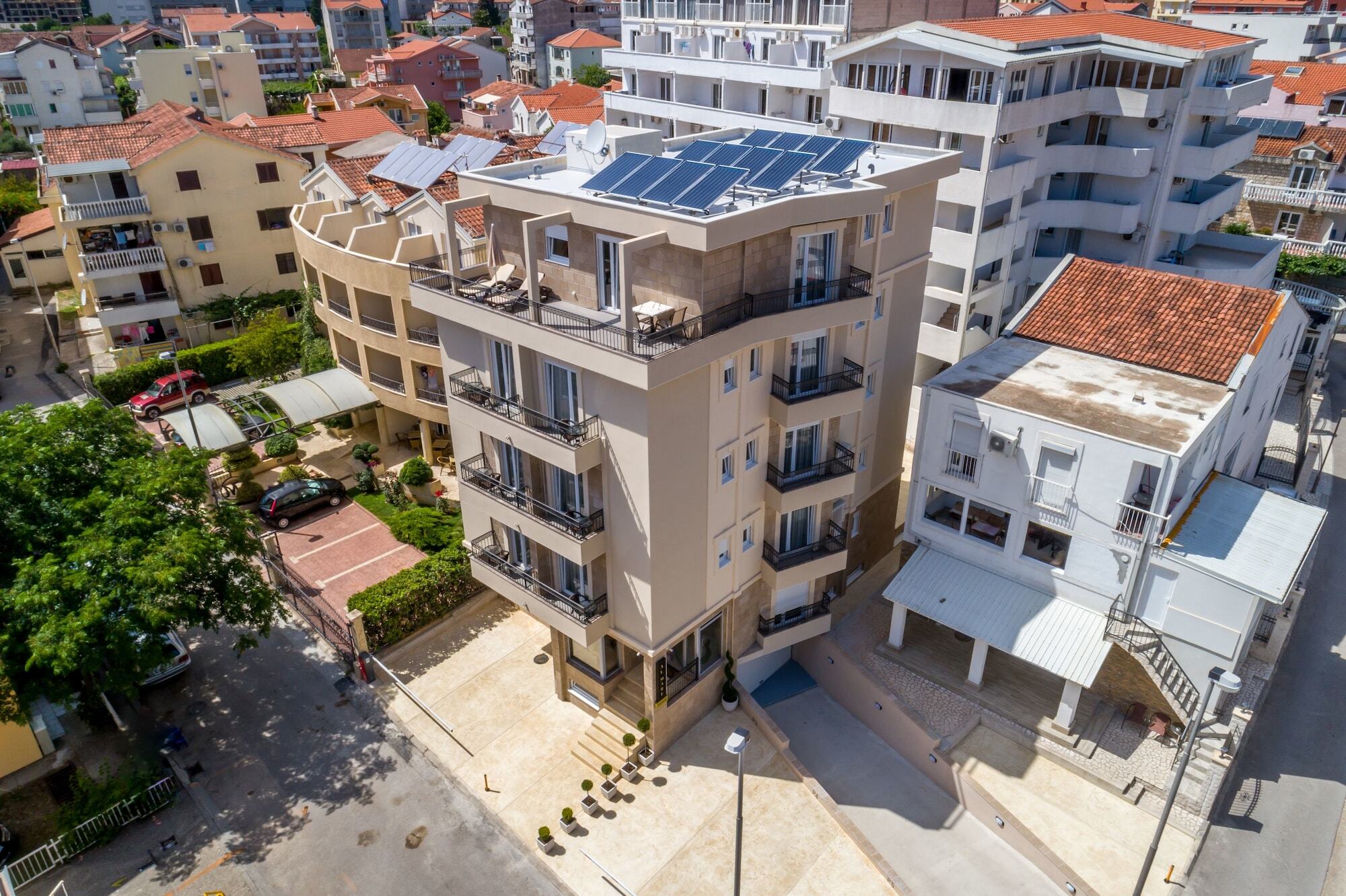 Almare Apartment Budva